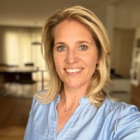 Sandra van Dijk Email