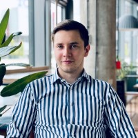 Mateusz Knapik Email