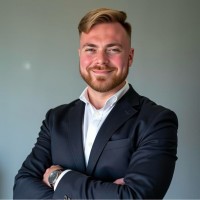 Cloud Lake Technology Employee Steven Khaytsis's profile photo