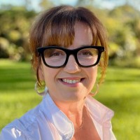 Small Giants Employee Jen Djula's profile photo