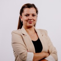 Suzana Abazi Email