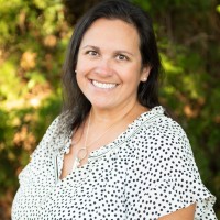 Summit Design and Engineering Services Employee Magda Holloway's profile photo