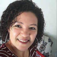 Luana de Menezes Email