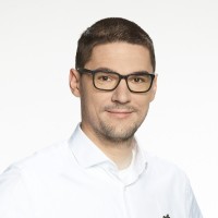 Roman Zavada Email