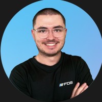 Lény Laroche Email