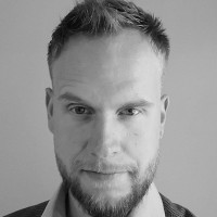 Michał Wronka Email