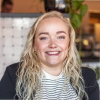 Lara van Zoggel Email