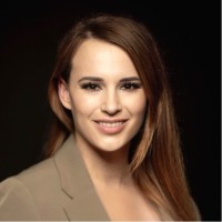 Anna Iwanicz Email & Phone Number