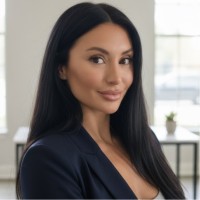 Chloe Quiroz Email & Phone Number