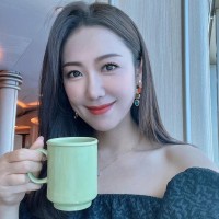 Anya Zhang Email