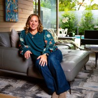 Kelly Right Real Estate Employee Annie Flink's profile photo