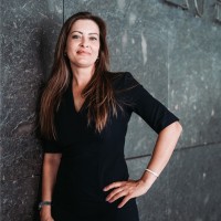 Nadia von Veltheim Email