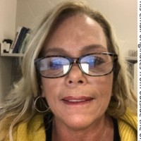 JR Cigar Employee Beth Stecyna's profile photo