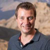 Alexander Bednarz Email