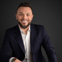 MacIej Kowalczyk Email