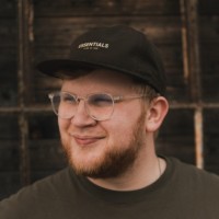 LightBulbs.com Employee Aaron Walk's profile photo