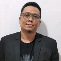 Isnaini Agustian Email