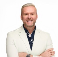 Carnival Cruise Line Entertainment Employee Darren dos Santos's profile photo