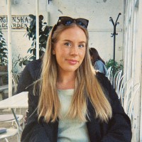 Linn Bäcklund Email