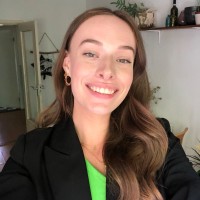 Anne-Wieke Janse Email