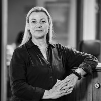 Irmgard Götz Email
