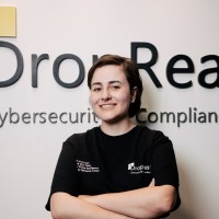 DropReal Employee Isabelle Serpa's profile photo
