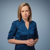 E-mail e número de telefone de Clare Sebastian