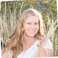 Danielle Knutson Email & Phone Number