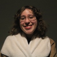 Maria Eduarda R. Sampaio Email