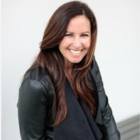 Kimberly Bach