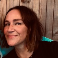 Lina Roos Email & Phone Number