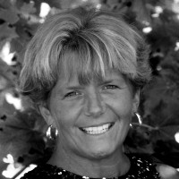 Beth Staples Email & Phone Number