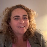 Hester Kamsteeg Email