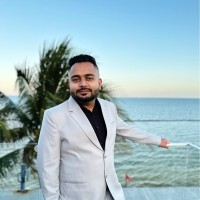 The Mobile Shop Employee Akash Khurana's profile photo