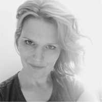 Lisa Devries Email & Phone Number