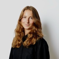 Lærke Blom Email