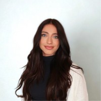 Threadwell Clothiers Employee Natalia Geissman's profile photo