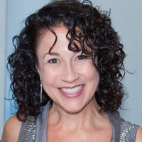 New England Home Employee Kim Sansoucy's profile photo