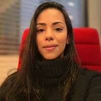 Aline Medeiros Email & Phone Number