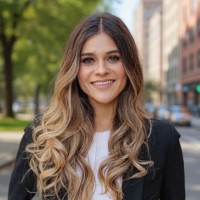 Isabel Muñoz Email & Phone Number