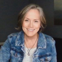 Ruth Kewitsch Email