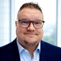 Les Schwab Tire Centers Employee Corey Barker's profile photo