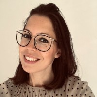 Stephanie de Stoop Email