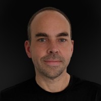 Simon Luckenuik Email