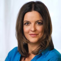 Gabriella Lovas Email