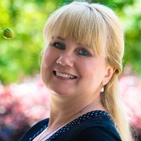 Dallas Luxury Realty Employee Larisa Dostal's profile photo