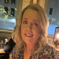 Tracey Heneghan Email