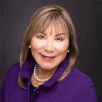 Email e telefono di Elizabeth Oliver-Farrow