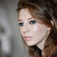 Alexandra Bobis Email