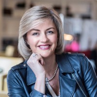 Wendy Warren Email & Phone Number